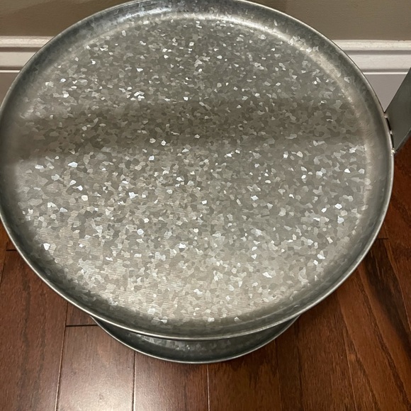 Large farmhouse style galvanized two tier tray - Picture 2 of 5